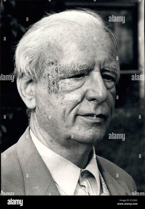 ernst ruska nobel physics winner.